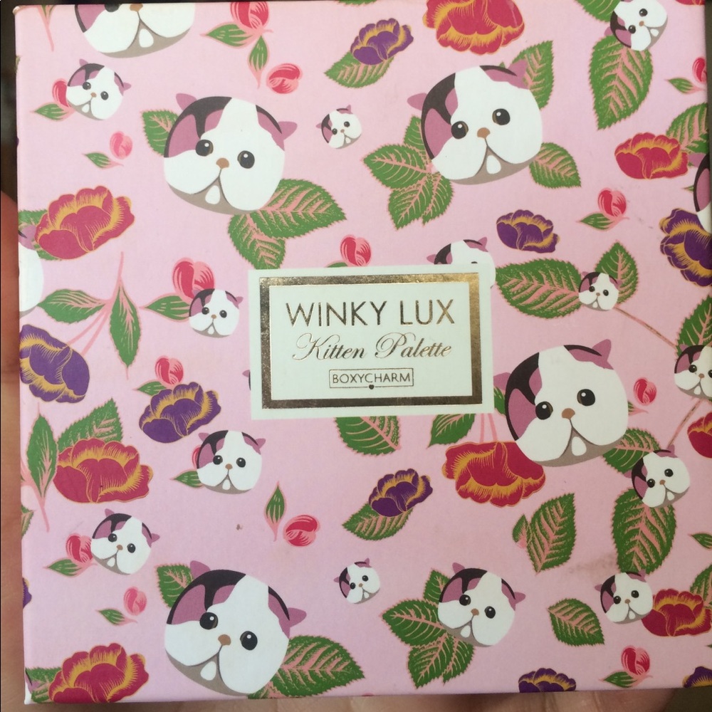 Winky Lux Nine Shadow Kitten Palette
